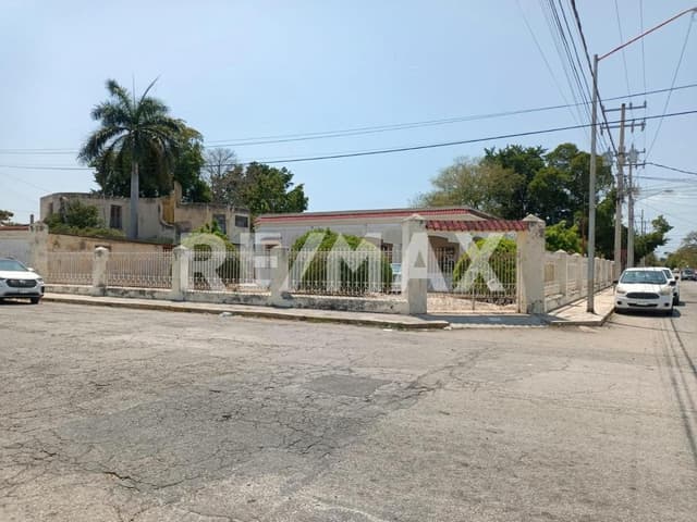 Venta Casa en esquina una planta, 3 recs. Col. Garcia Ginerés en Mérida, Yuc.