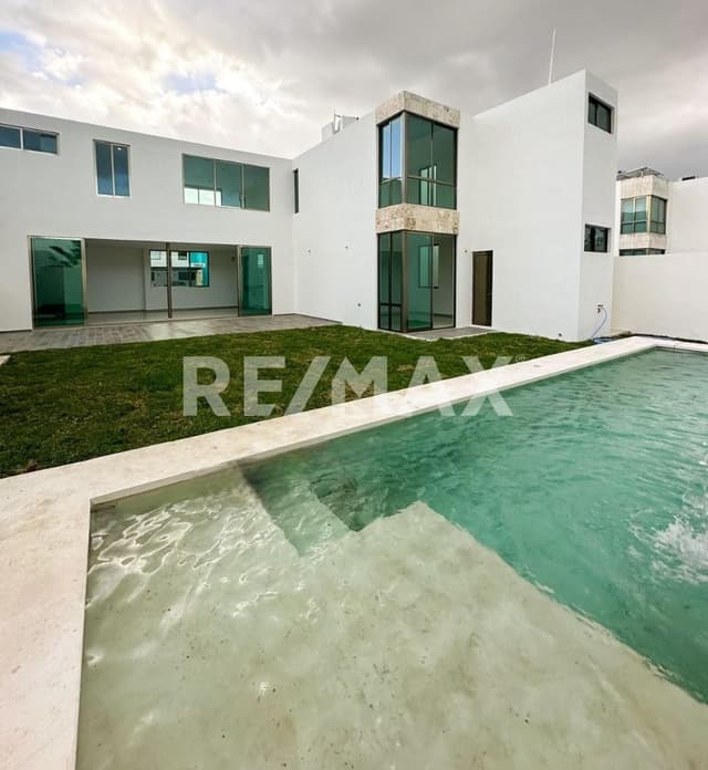 Casa de 4 habitaciones al norte de Mérida y sin cuota de mtto, San Diego Cutz