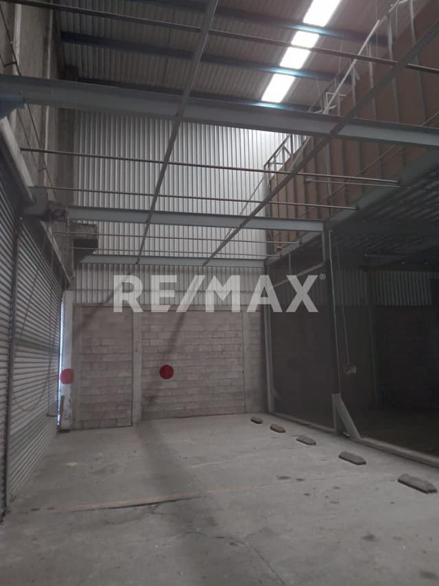 LOCAL COMERCIAL EN RENTA EN ERMITA IZTAPALAPA