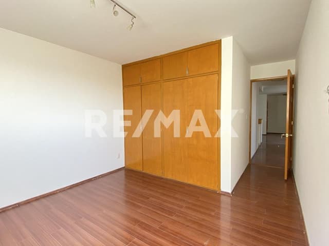 DEPÁRTAMENTO EN VENTA EN HIGHLANDS PARK II