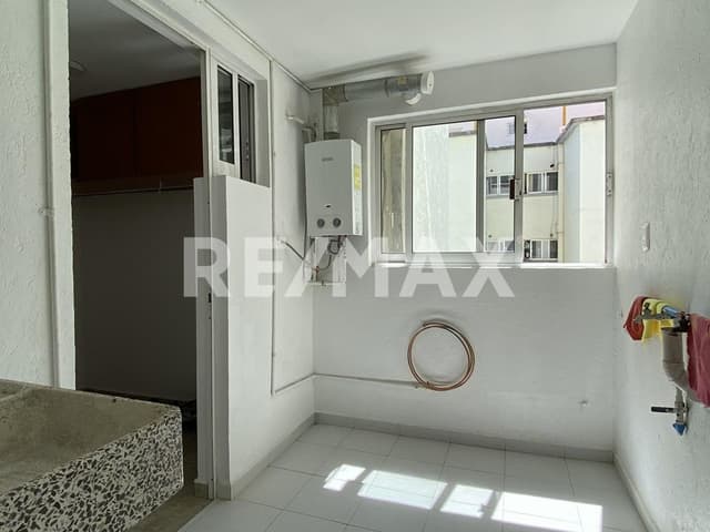 DEPÁRTAMENTO EN VENTA EN HIGHLANDS PARK II