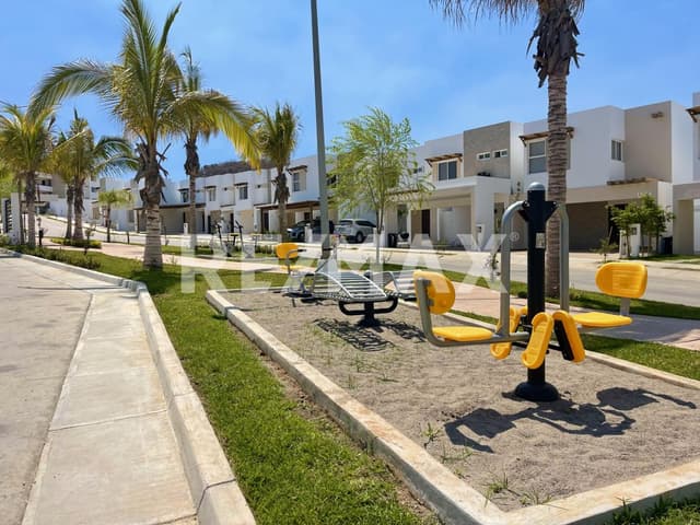 Casa en venta en Almarena Residencial 