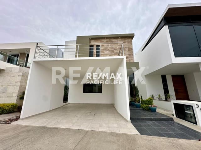 CASA EN VENTA EN MARINA KELLY