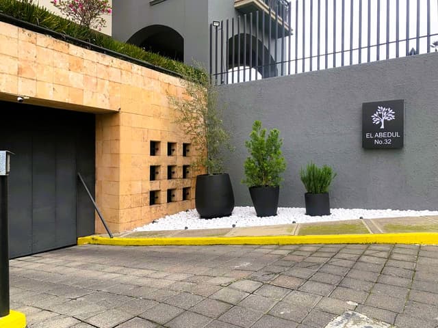 Gran Oportunidad en Santa Fe: Departamento en Venta de 260 m2 con Excelente Iluminación