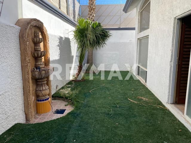 CASA EN VENTA FRACC. BOSQUES DE SAN JOSE