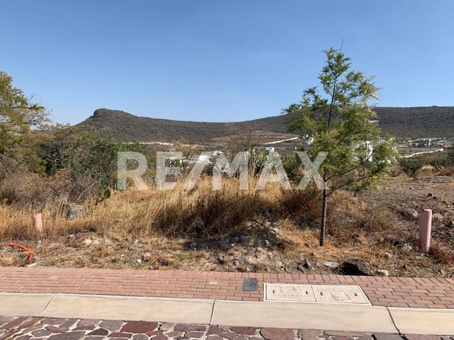 TERRENO EN VENTA EN CIUDAD MADERAS MONTAÑA