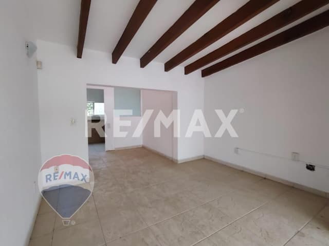 Venta o renta de casa sola, Col. Maravillas, Cuernavaca, Morelos...Clave 4956