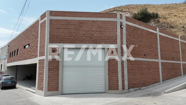 BODEGA EN RENTA DE 907 M2, EN LA GLORIA, TIJUANA.