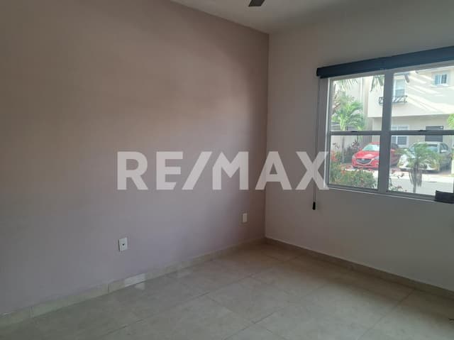 CASA EN RENTA EN CANCUN