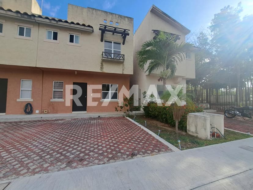 CASA EN RENTA EN CANCUN