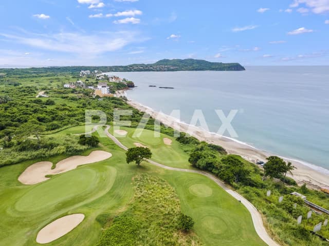 Luxury Residences UAVI - Life by design. inspired by nature