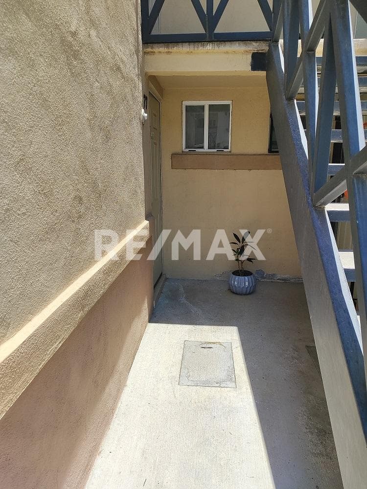 DEPARTAMENTO EN PLANTA BAJA RENTA, EN REAL SOLARE 