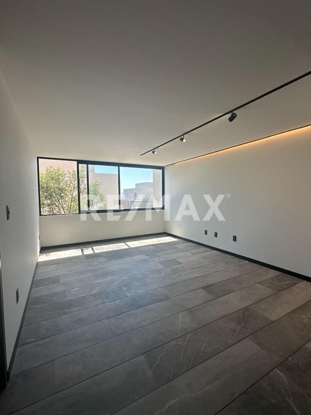 CASA EN VENTA  EN LOMAS DEL CAMPANARIO NORTE, QUERÉTARO