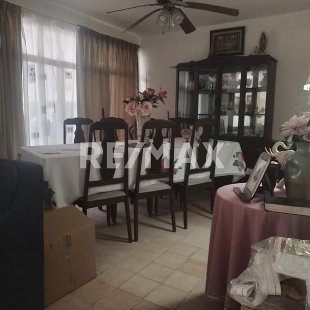 CASA EN VENTA EN PALMAS SAN ISIDRO 