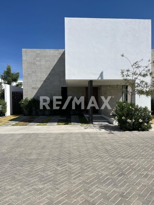 CASA  VENTA  ALTOS JURIQUILLA