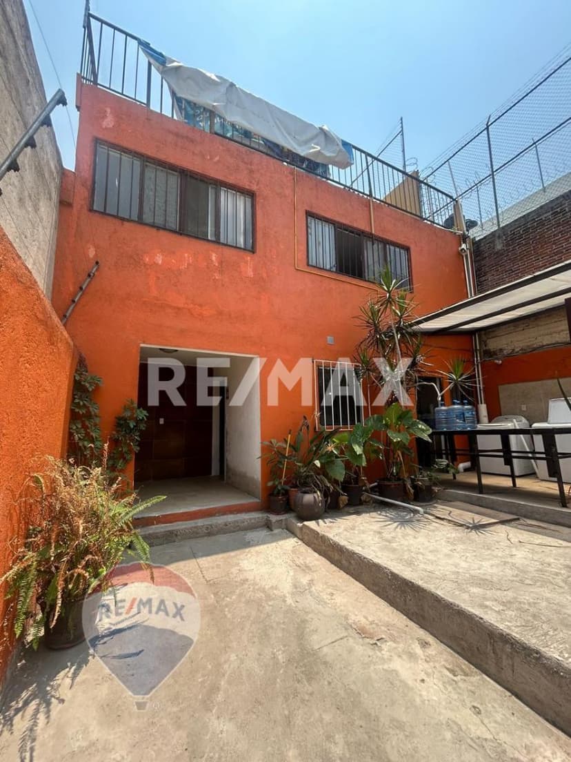 Venta de casa, Col. San Cristóbal, Cuernavaca, Morelos...Clave 4964