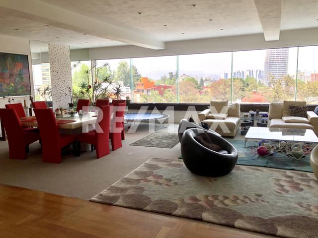 Departamento en venta con 385m2 de construcción, en el arbolado condominio Frondoso 1 en Av. Lomas Anáhuac. 