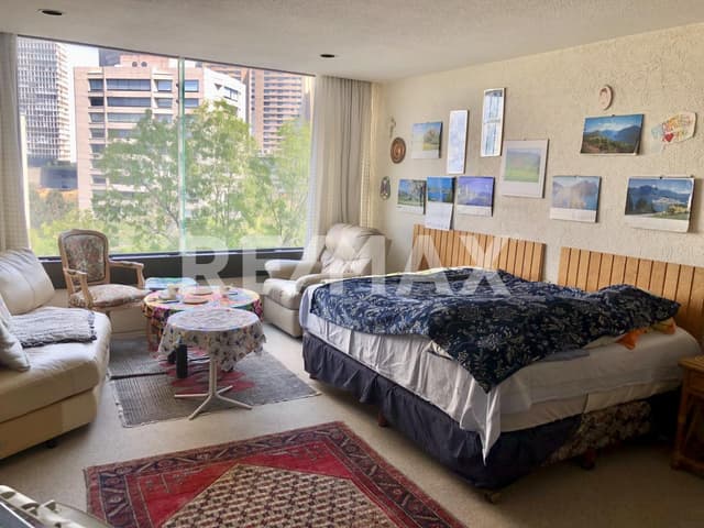 Departamento en venta con 385m2 de construcción, en el arbolado condominio Frondoso 1 en Av. Lomas Anáhuac. 