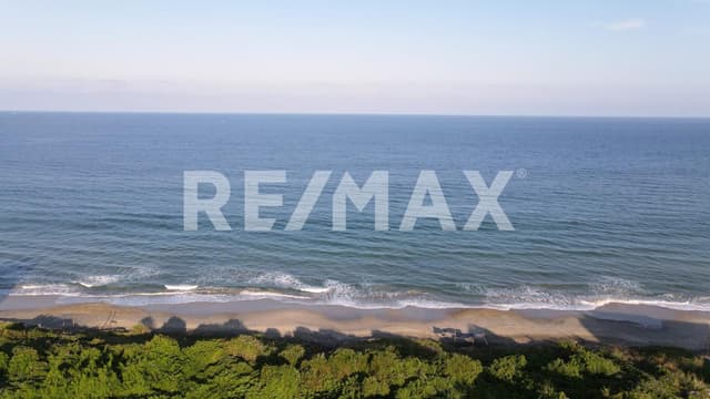 Luxury Residences UAVI - Life by design. inspired by nature 