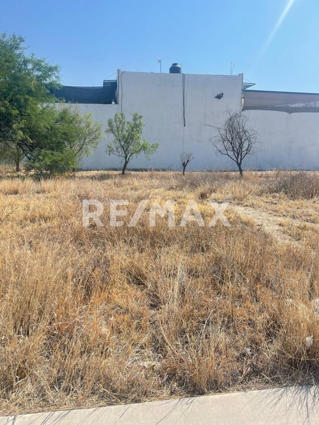 VENTA DE TERRENO EN CAMPESTRE JURIQUILLA