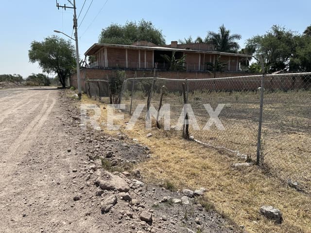 TERRENO EN VENTA SANTA CRUZ DEL VALLE TLAJOMULCO DE ZUÑIGA