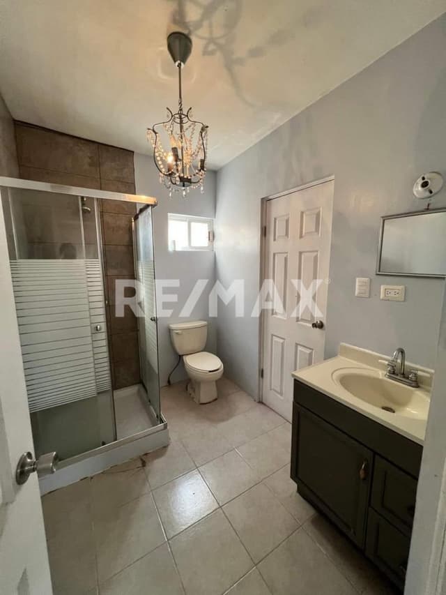 CASA EN VENTA EN FRACC. COUNTRY SENECU