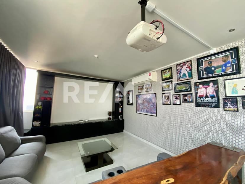 Residencia en venta - Vista Hermosa