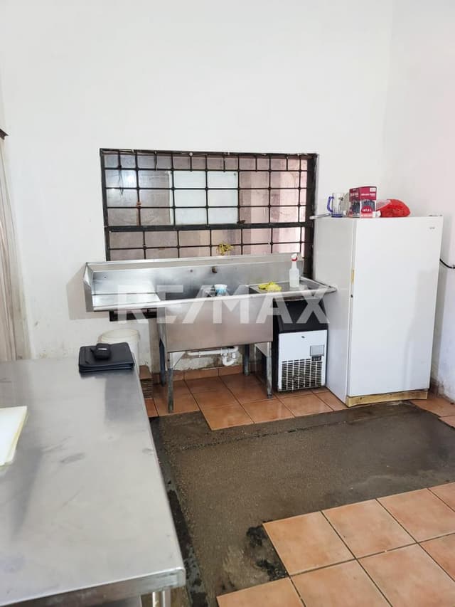 LOCAL COMERCIAL EN VENTA, COL. BELLAVISTA, BLVD LÓPEZ MATEOS, MEXICALI, B.C.