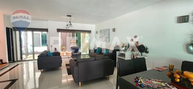 Venta de casa, Fracc. Manantiales, Cuernavaca, Morelos...Clave 4974