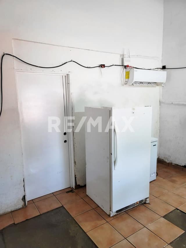 LOCAL COMERCIAL EN VENTA, COL. BELLAVISTA, BLVD LÓPEZ MATEOS, MEXICALI, B.C.