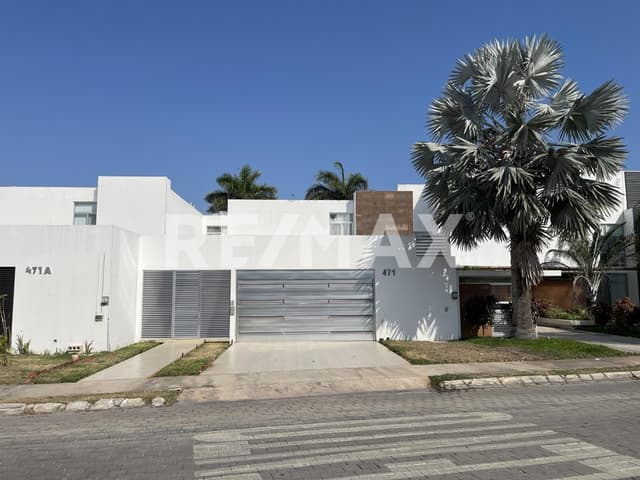 Casa en venta en Col. Altabrisa en Mérida Yucatán.