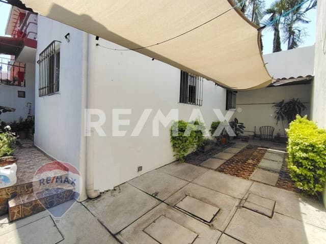 Venta de casa sola. Acapatzingo, Cuernavaca, Morelos...Clave 4986