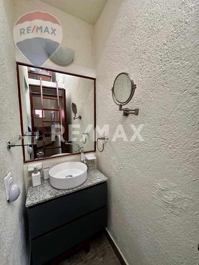 Venta de casa sola. Acapatzingo, Cuernavaca, Morelos...Clave 4986