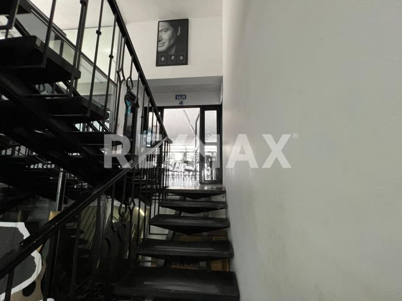 Gallery main