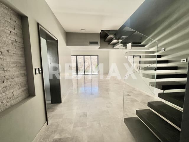 CASA EN VENTA EN ALTOZANO LA NUEVA LAGUNA