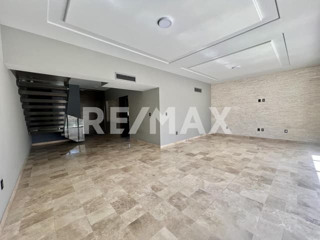 CASA EN VENTA EN ALTOZANO LA NUEVA LAGUNA