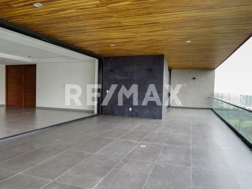 Gallery main