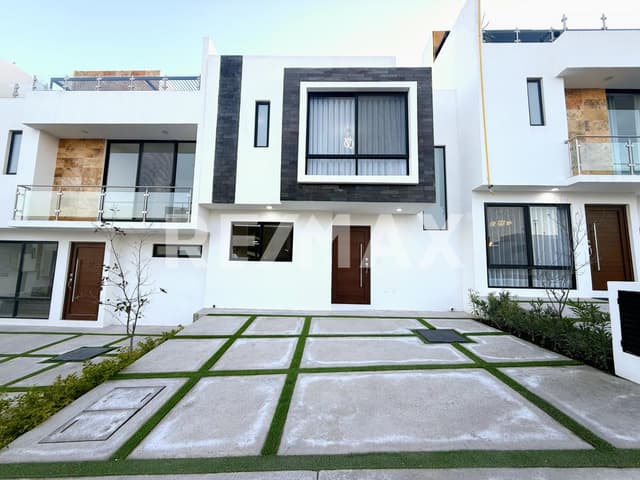CASA EN VENTA EN ZIBATÁ