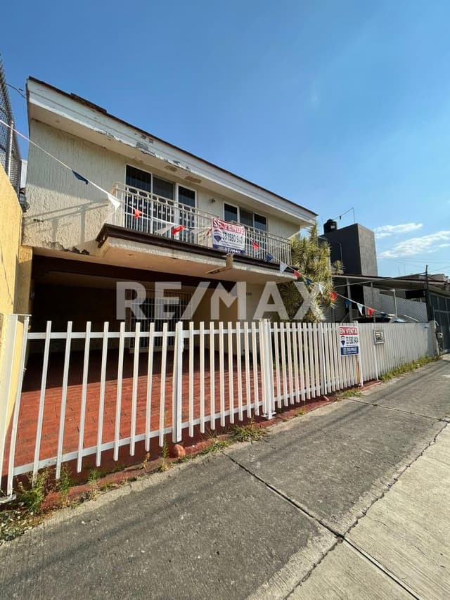 ¡GRAN OPORTUNIDAD CASA EN VENTA EN JARDINES DE GUADALUPE!