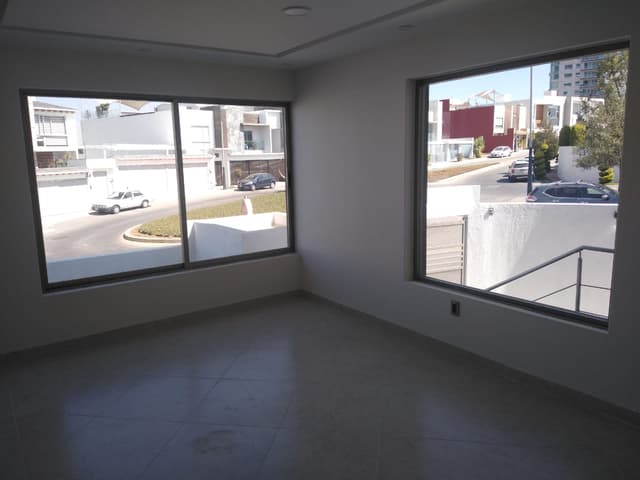 CASA NUEVA EN VENTA EN LOMAS VERDES 6a. SECCIÓN