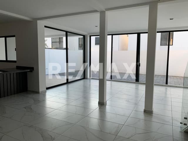 CASA VENTA GRAND JURIQUILLA