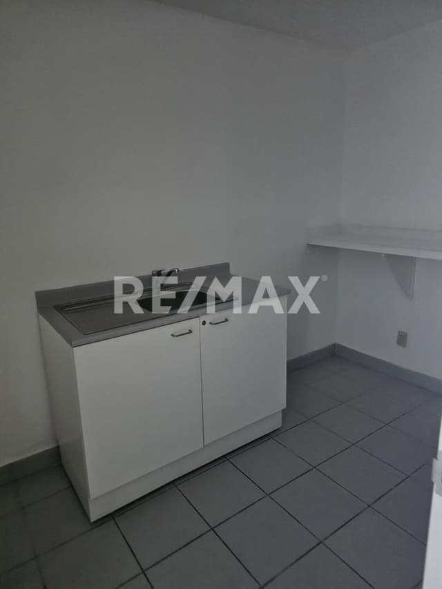 Local comercial en renta en Plaza la Milla en Hermosillo, Sonora.