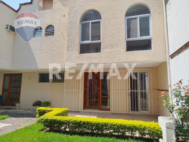 Venta de casa en condominio, Recursos Hidráulicos, Cuernavaca, Morelos...Clave 5010