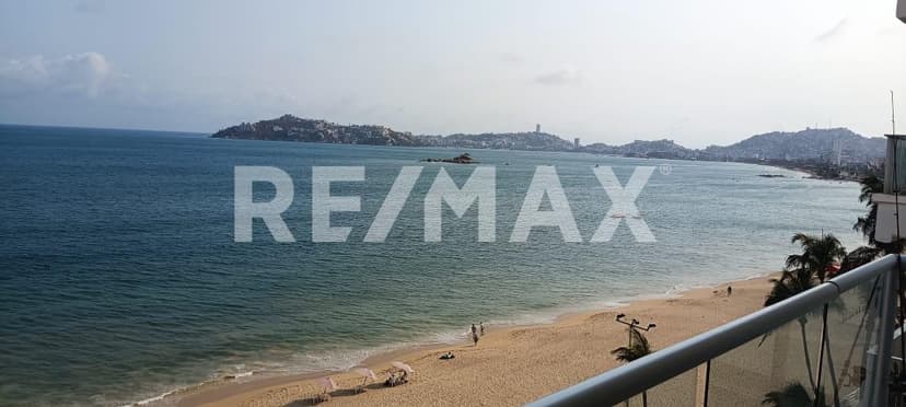 Renta de Departamento sobre costera Miguel Aleman Acapulco, Gro. 