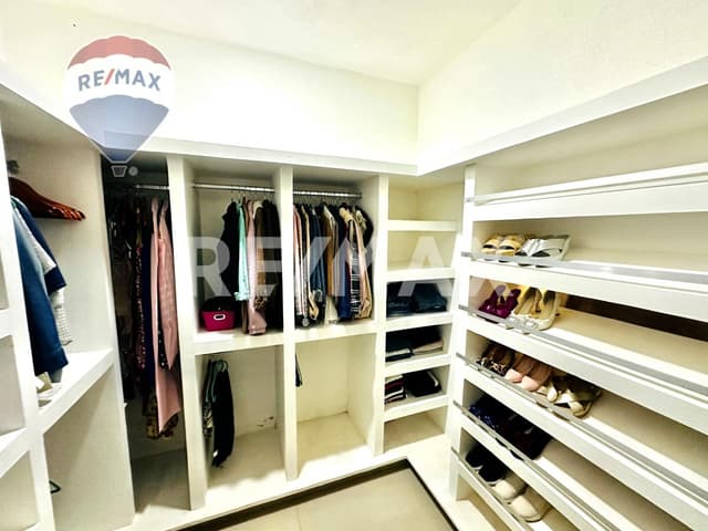 Venta de casa en Lomas de Coyuca, Cuernavaca, Morelos...Clave 5017