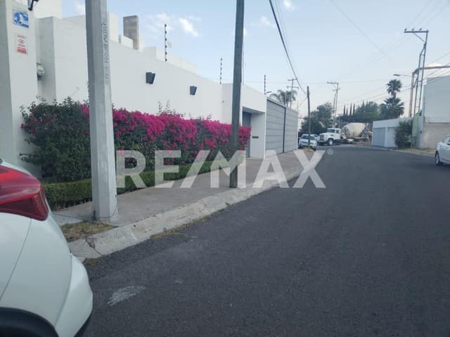 CASA VENTA JURICA MISIONES JURIQUILLA 