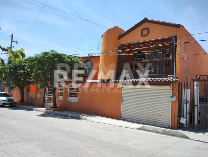 Amplia residencia en SALVARCAR