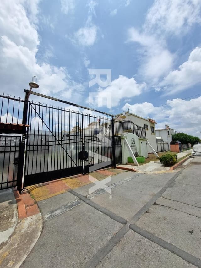 Venta de casa en privada en Villa del Campo-Ojo de Agua