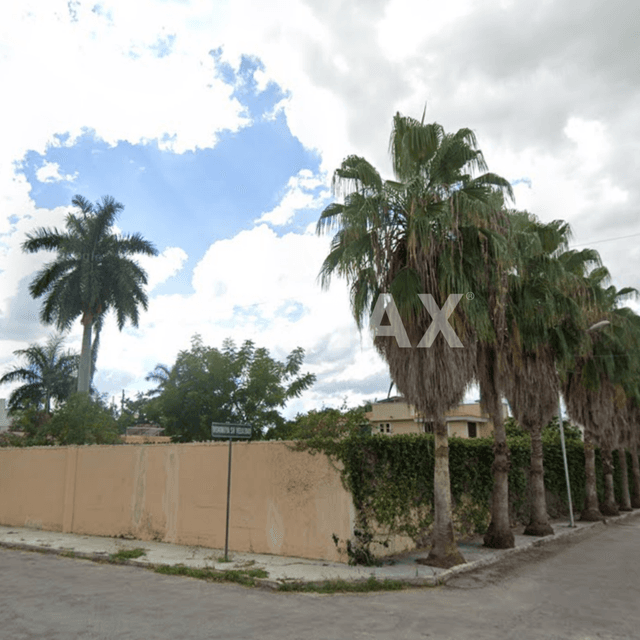Se VENDE casa en esquina ubicada en MONTES DE AMÉ, Mérida, Yucatán.