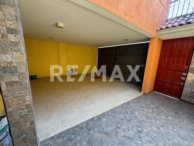 Preciosa Casa NUEVA en San José Mayorázgo